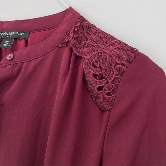 Banana Republic Factory shirt dress with lace details at the shoulders and back - Picture 3 of 7